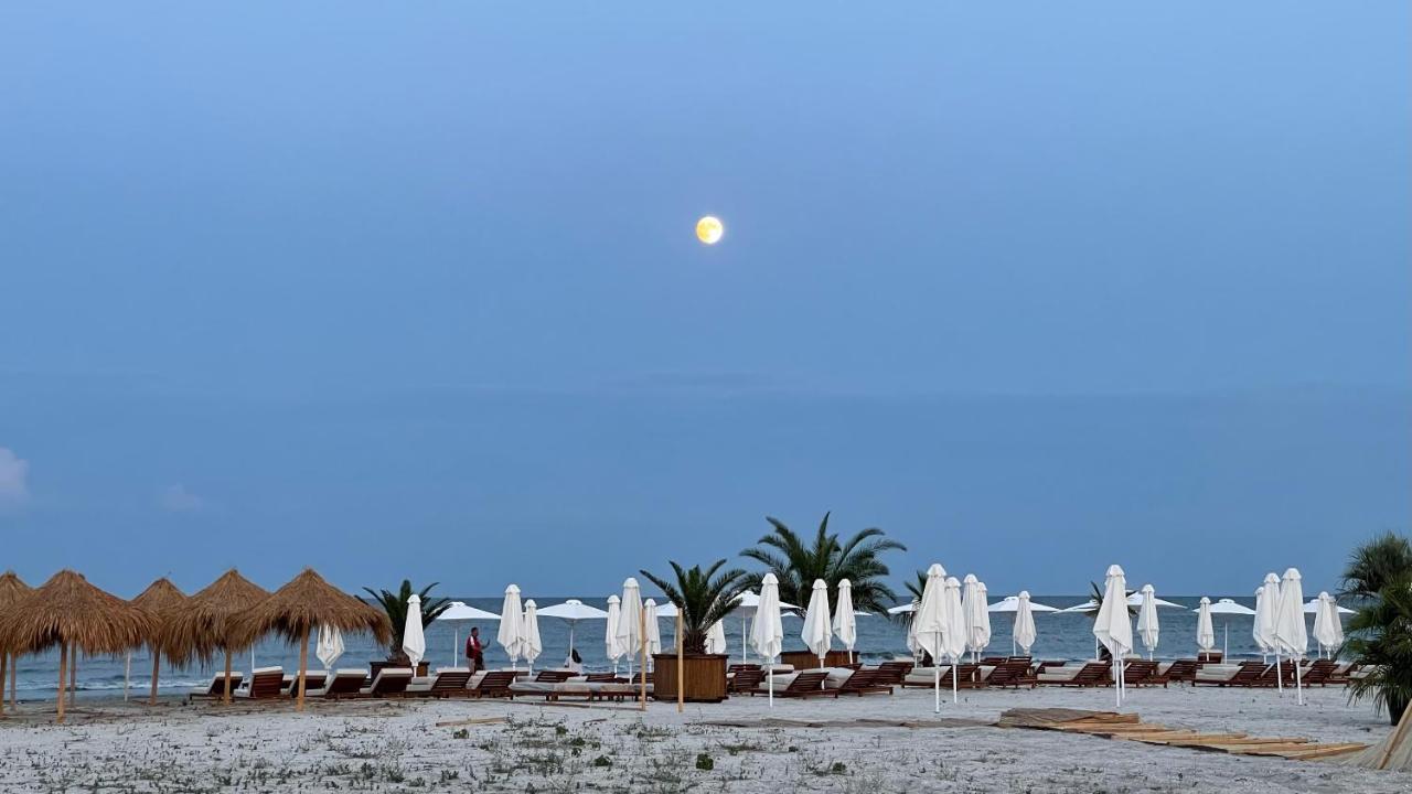 Seaview Deluxe Double Studio - Beachfront Resort Navodari Ngoại thất bức ảnh
